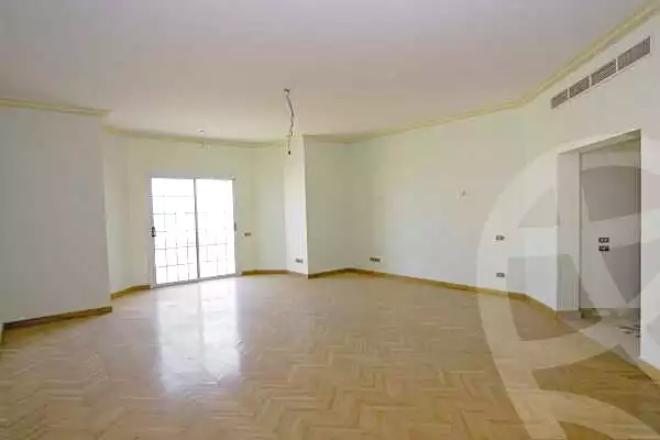https://aqarmap.com.eg/ar/listing/7096888-for-sale-cairo-6th-of-october-compounds-kmbwnd-b-twn-ryl-styt-llttwyr