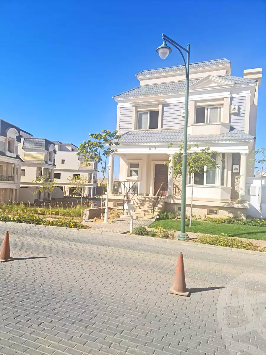 https://aqarmap.com.eg/ar/listing/7096924-for-sale-cairo-6th-of-october-compounds-mountain-view-chillout-park-mountain-view-lakeside
