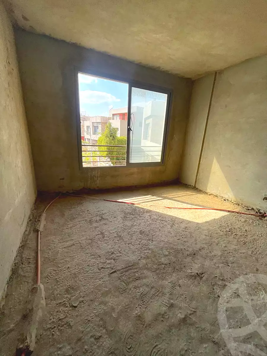 https://aqarmap.com.eg/ar/listing/7096941-for-sale-cairo-el-shorouk-lhy-lthmn-neighbourhood-1