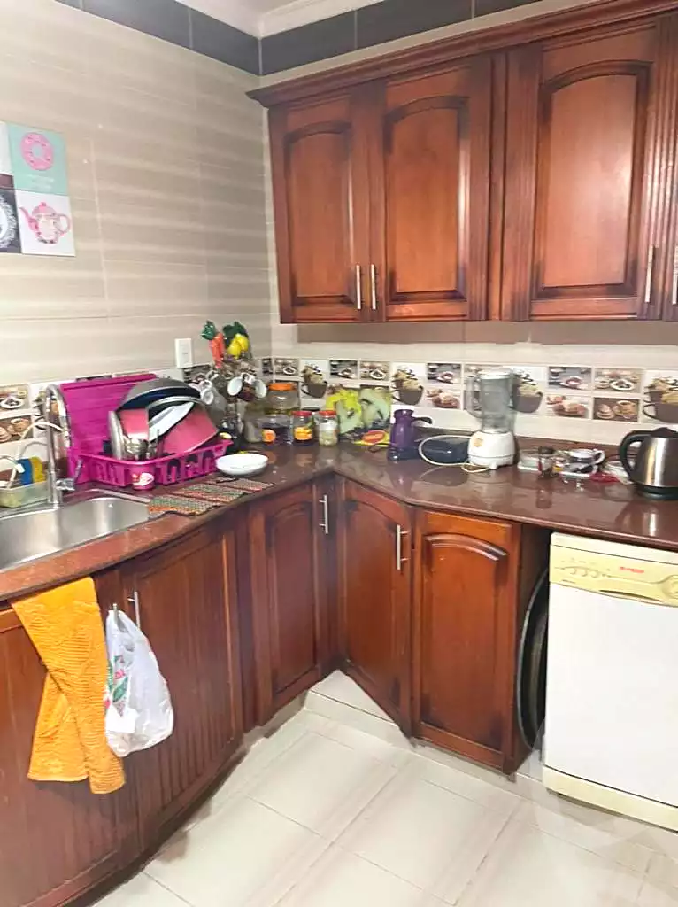 https://aqarmap.com.eg/ar/listing/7097014-for-sale-cairo-6th-of-october-hadaeq-october-compounds-el-fardoos-city