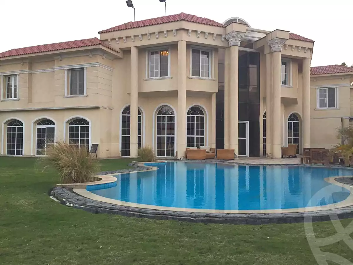 https://aqarmap.com.eg/ar/listing/7097135-for-sale-cairo-6th-of-october-compounds-royal-hills