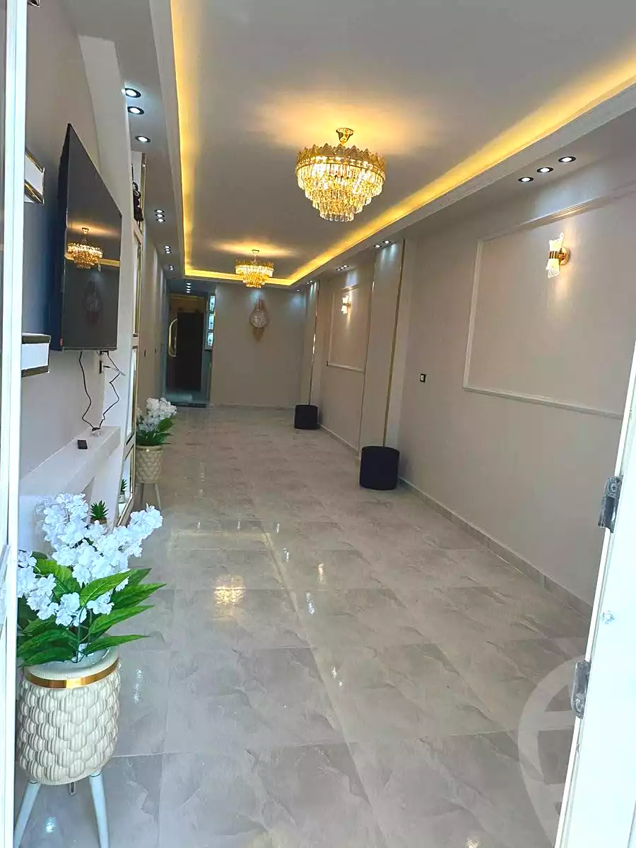 https://aqarmap.com.eg/ar/listing/7098059-for-sale-cairo-ain-shams-ahmed-esmat-st