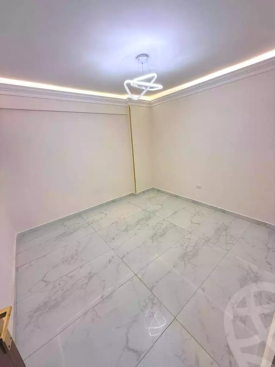 https://aqarmap.com.eg/ar/listing/7098303-for-sale-cairo-ain-shams-ahmed-esmat-st