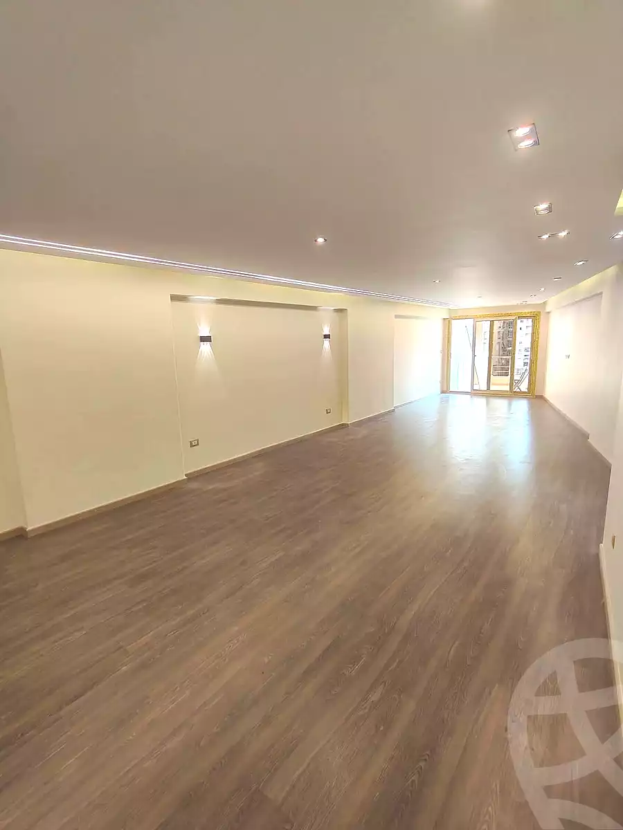 https://aqarmap.com.eg/en/listing/7098711-for-sale-alexandria-miami-mahmoud-el-isawy-st
