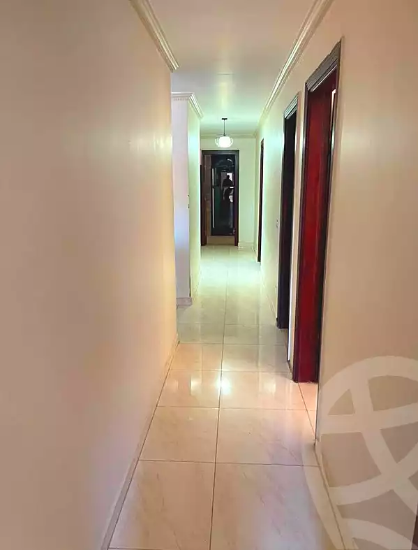 https://aqarmap.com.eg/ar/listing/7098773-for-sale-alexandria-el-mandara