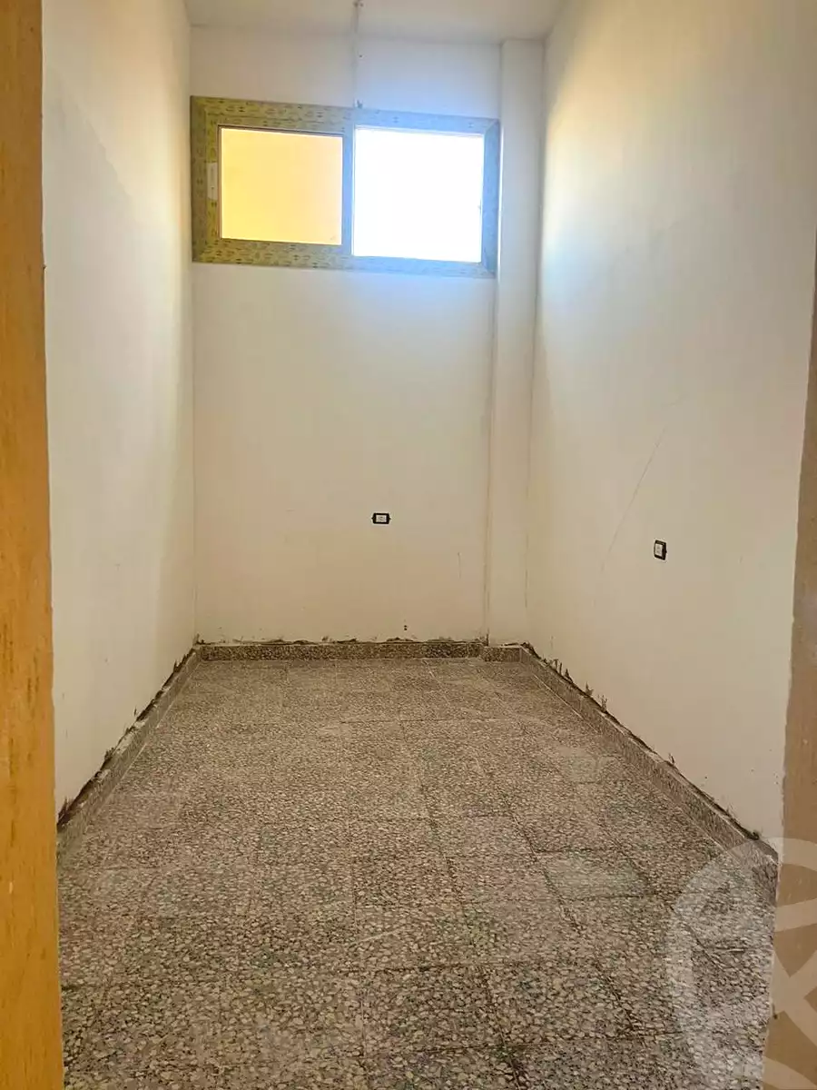 https://aqarmap.com.eg/ar/listing/7099196-for-rent-cairo-badr-city-manteqat-el-800-fadan
