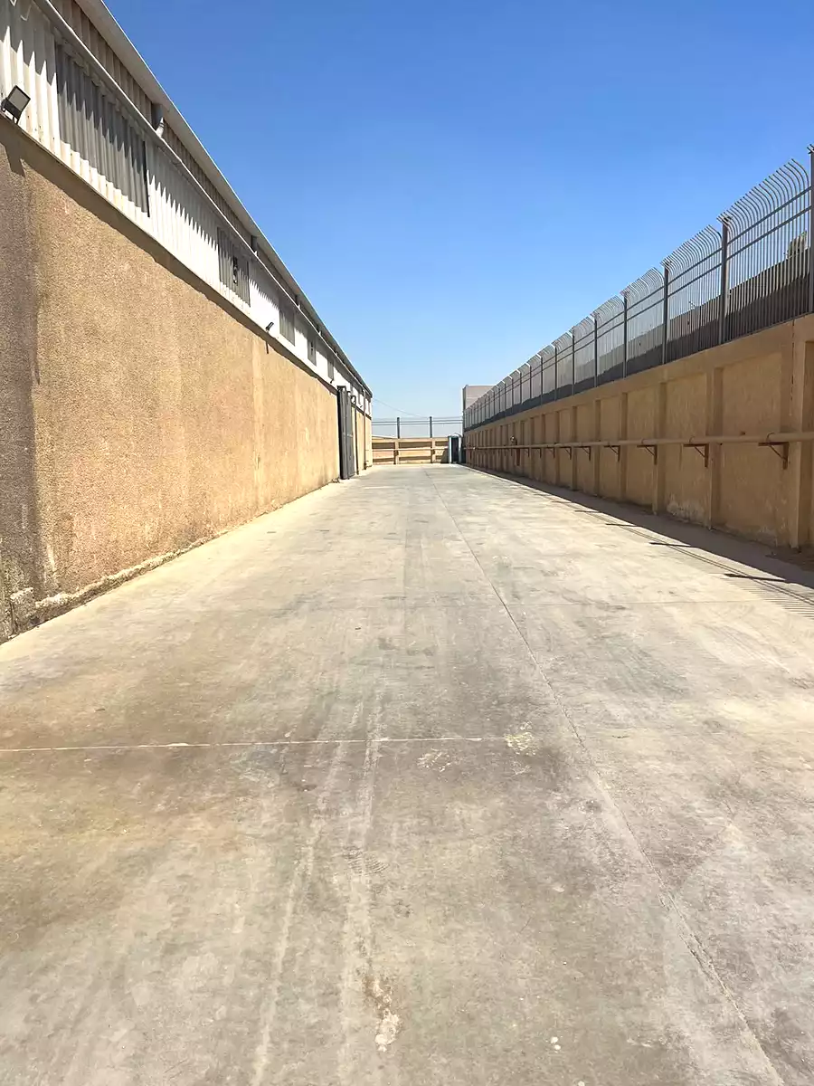 https://aqarmap.com.eg/ar/listing/7099196-for-rent-cairo-badr-city-manteqat-el-800-fadan