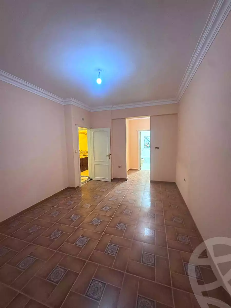 https://aqarmap.com.eg/ar/listing/7099403-for-sale-cairo-helwan-mahmoud-khater-st