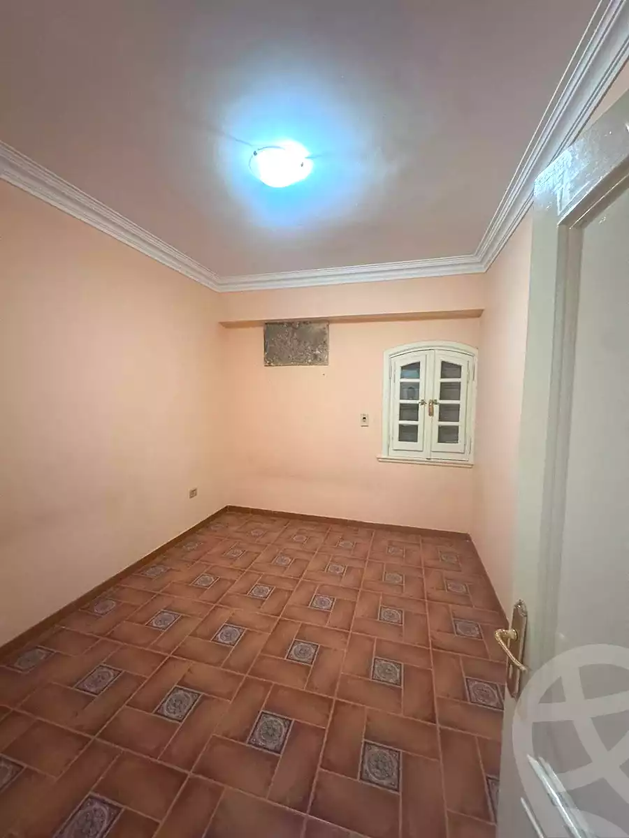 https://aqarmap.com.eg/ar/listing/7099403-for-sale-cairo-helwan-mahmoud-khater-st