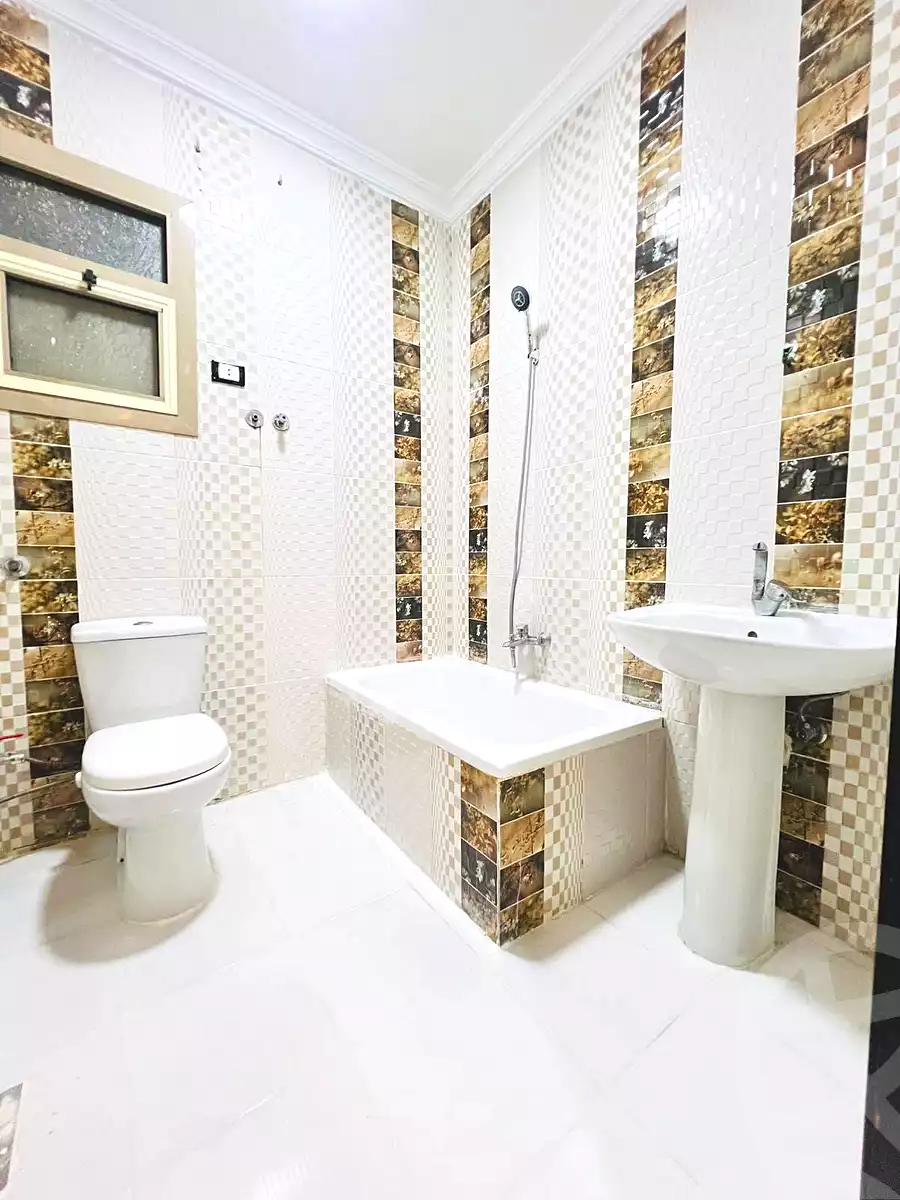 https://aqarmap.com.eg/ar/listing/7100004-for-sale-alexandria-al-agamy-shataa-el-nakheel