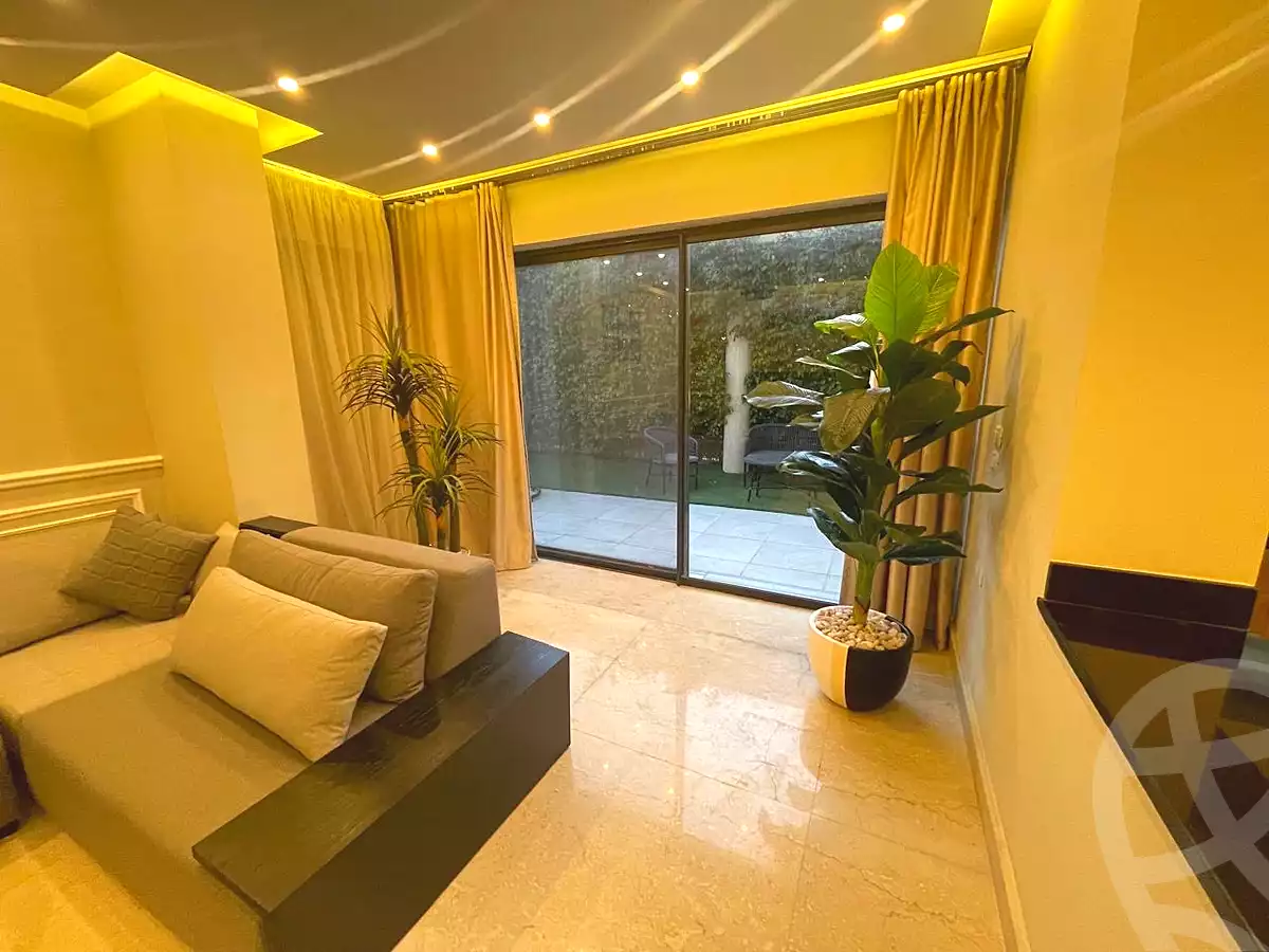 https://aqarmap.com.eg/ar/listing/7100181-for-rent-cairo-new-cairo-compounds-lake-view