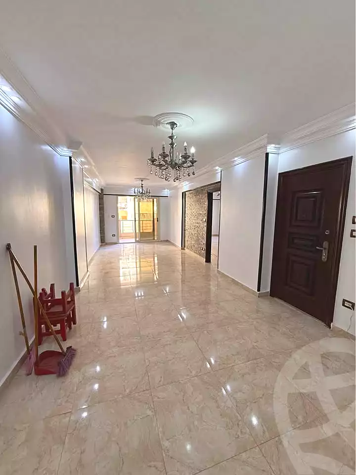 https://aqarmap.com.eg/ar/listing/7100420-for-sale-alexandria-el-mandara-shr-jml-bd-lnsr