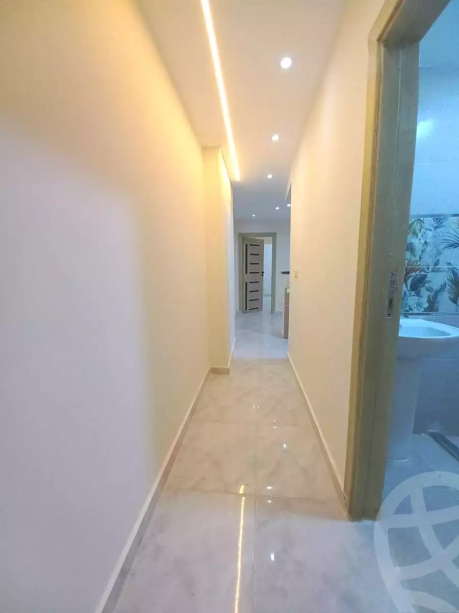 https://aqarmap.com.eg/ar/listing/7100501-for-sale-alexandria-sydy-bshr-sydy-bshr-bhry-shr-mhmd-njyb