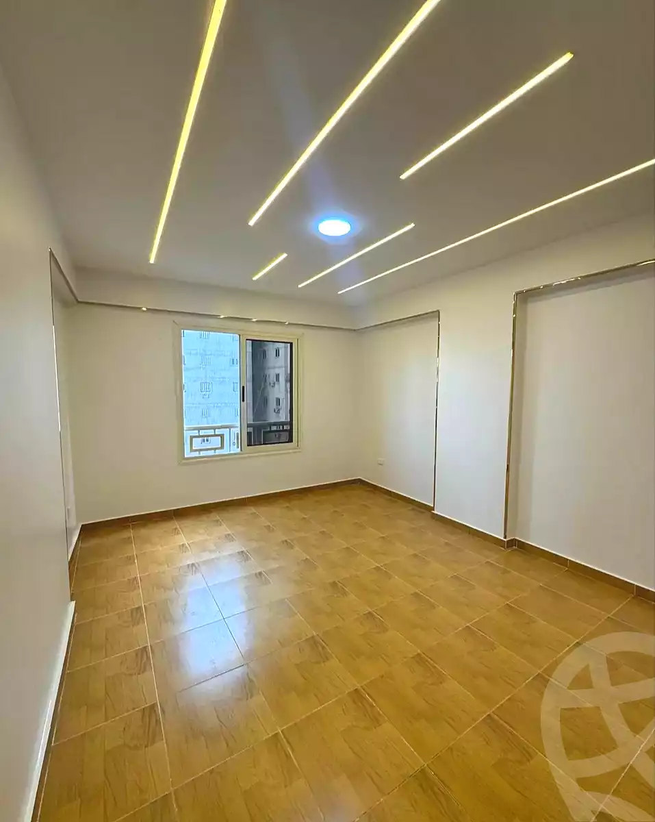 https://aqarmap.com.eg/ar/listing/7100584-for-sale-alexandria-sydy-bshr-sydy-bshr-bhry-shr-mhmwd-l-yswy