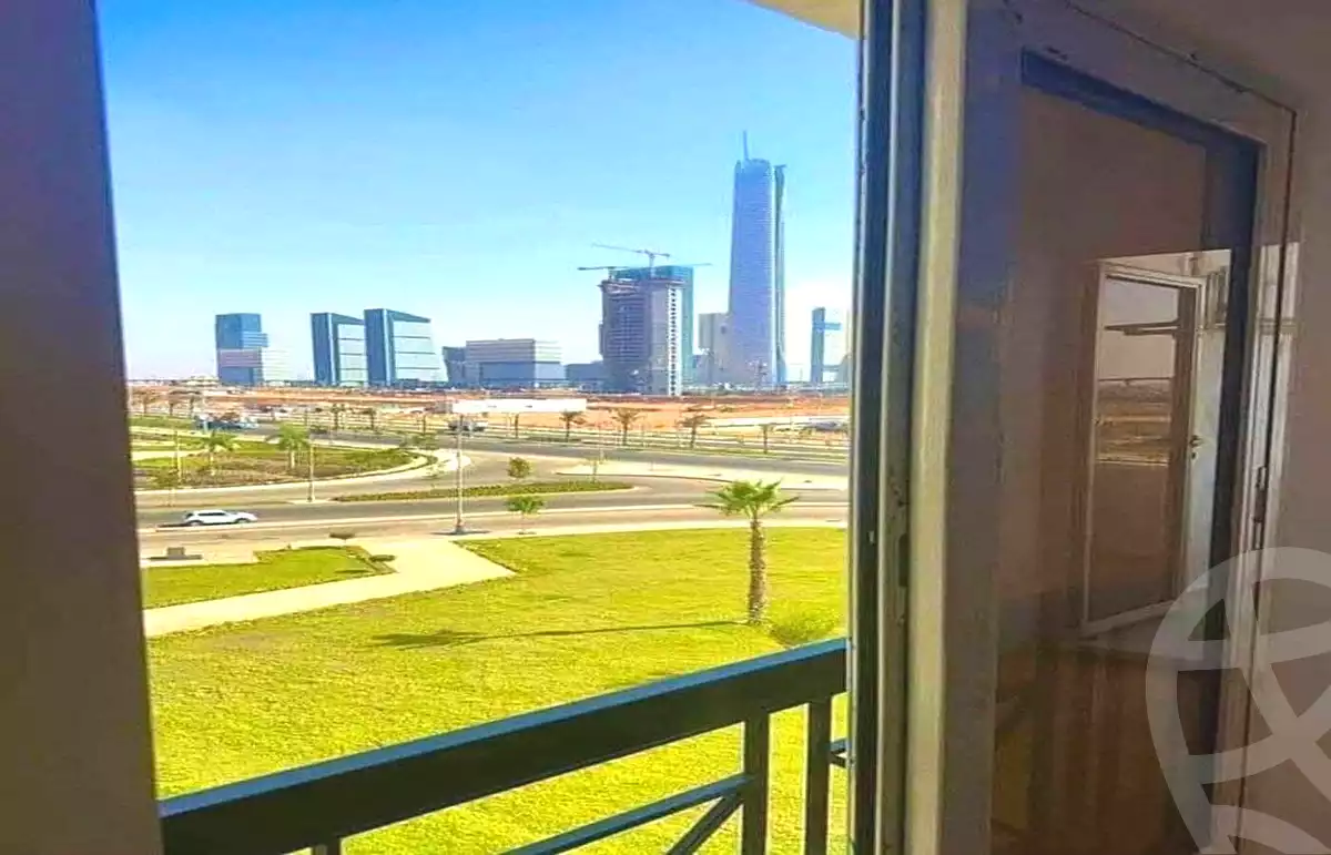 https://aqarmap.com.eg/ar/listing/7100466-for-sale-cairo-new-administrative-capital-r8-de-joya-4-compound-taj-misr