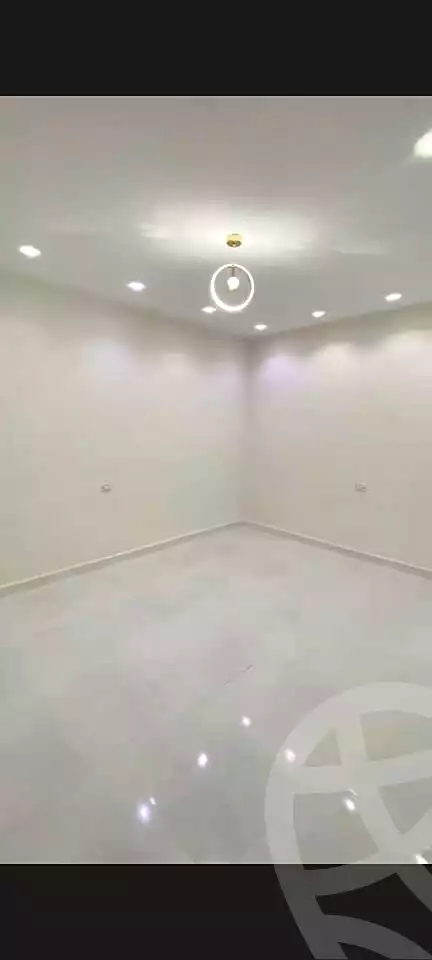 https://aqarmap.com.eg/ar/listing/7100627-for-sale-alexandria-al-agamy-lbytsh-bianchiii