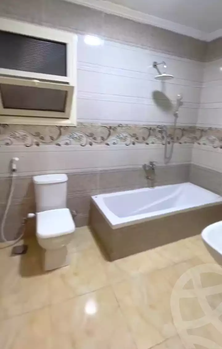 https://aqarmap.com.eg/ar/listing/7100632-for-sale-cairo-elnozha-Streettt-27
