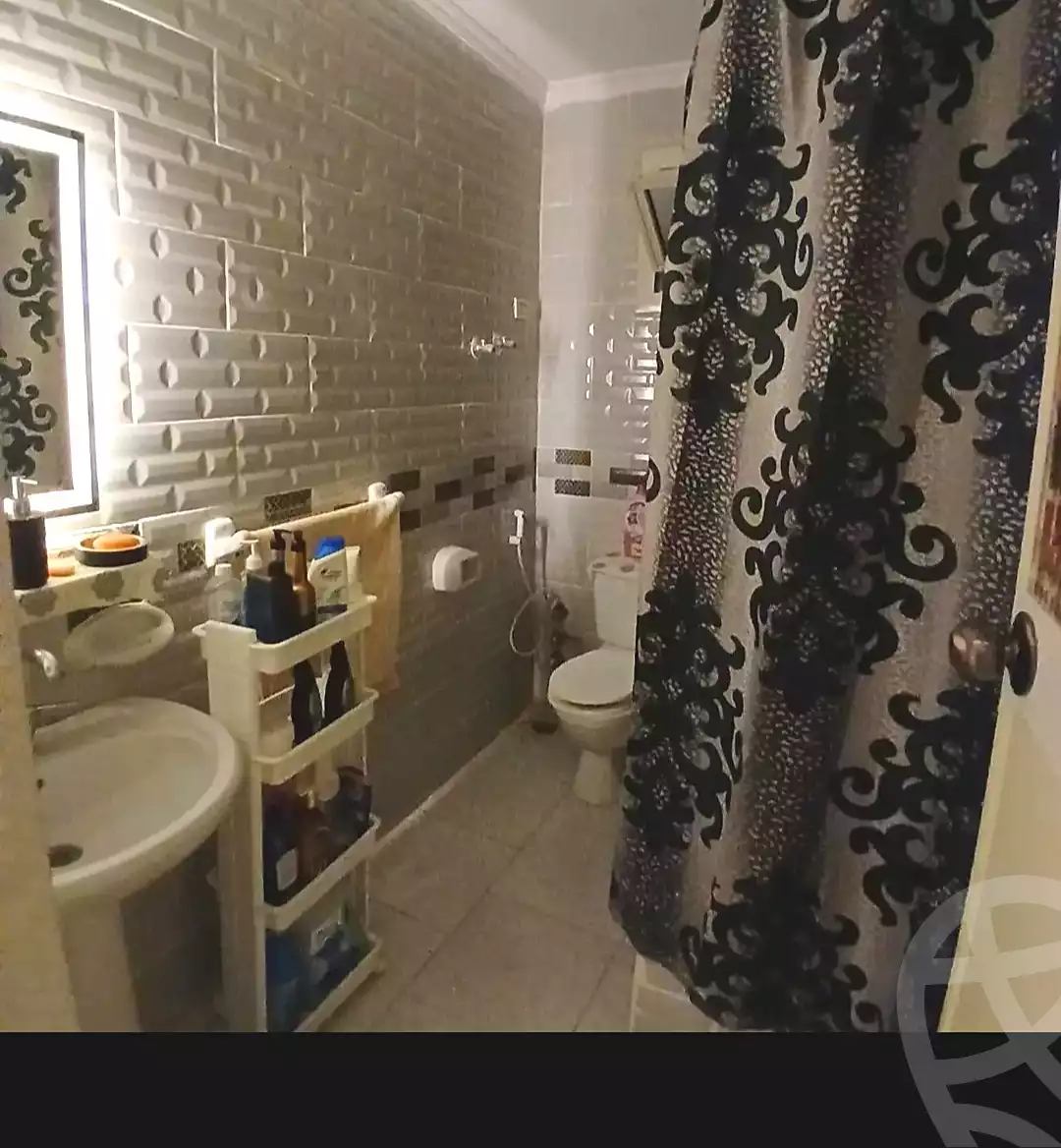 https://aqarmap.com.eg/ar/listing/7101136-for-sale-alexandria-al-agamy-lbytsh-el-hanafeya-st