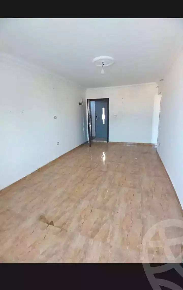 https://aqarmap.com.eg/ar/listing/7101470-for-sale-alexandria-el-asafra-seyam-st