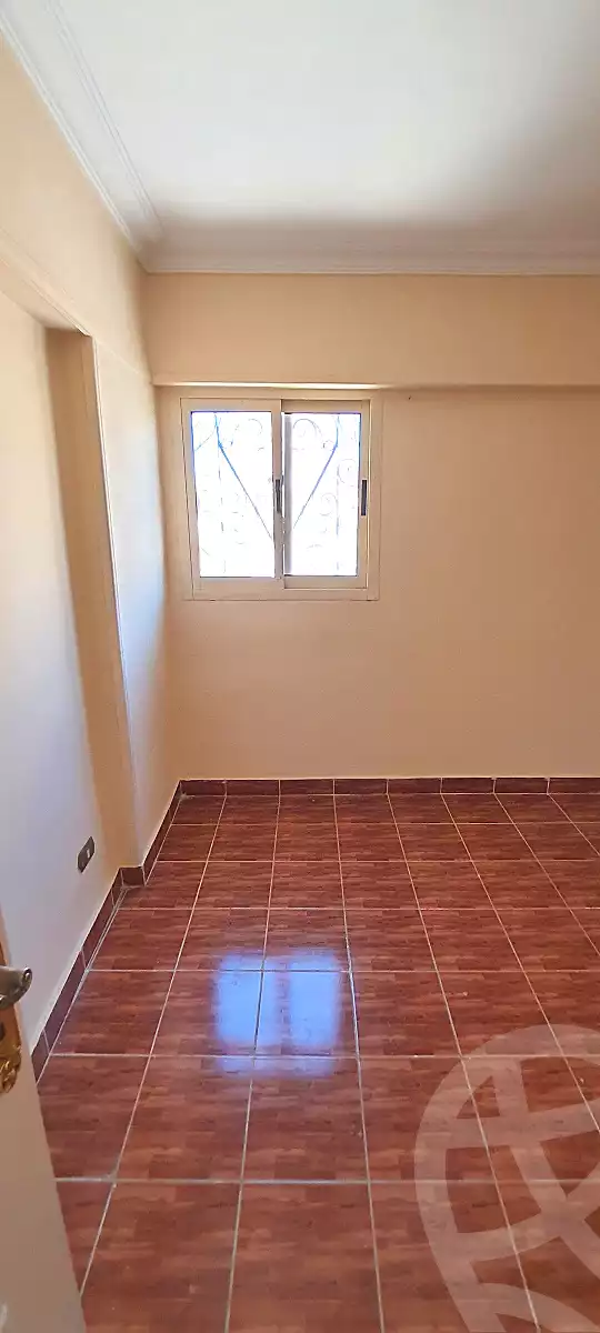 https://aqarmap.com.eg/ar/listing/7101912-for-rent-alexandria-camp-cesar-tiba-st