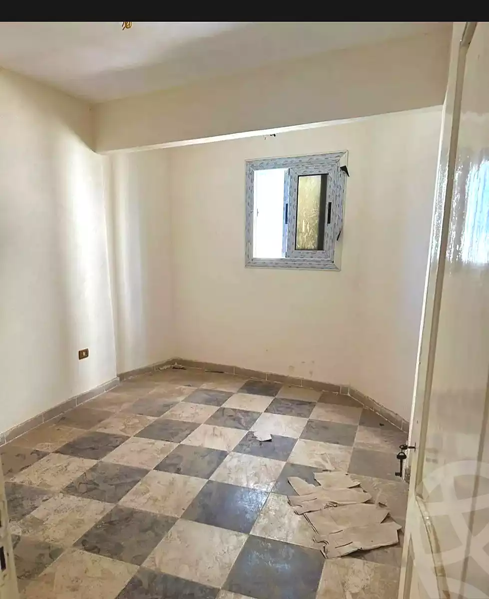 https://aqarmap.com.eg/ar/listing/7101991-for-sale-alexandria-al-agamy-el-hanouvel