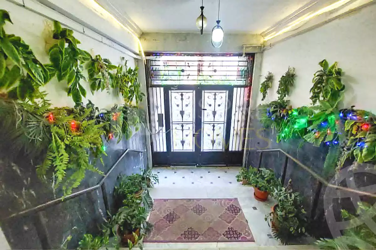 https://aqarmap.com.eg/ar/listing/7083355-for-rent-alexandria-camp-cesar-al-garatli-st