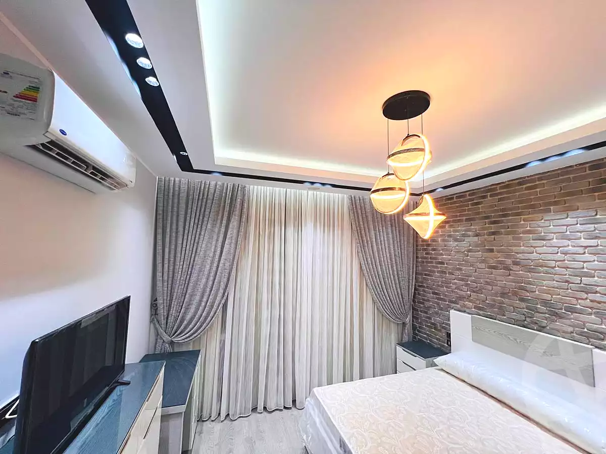 https://aqarmap.com.eg/ar/listing/7102301-for-sale-cairo-new-cairo-south-investors-gamal-abdel-nasser-st