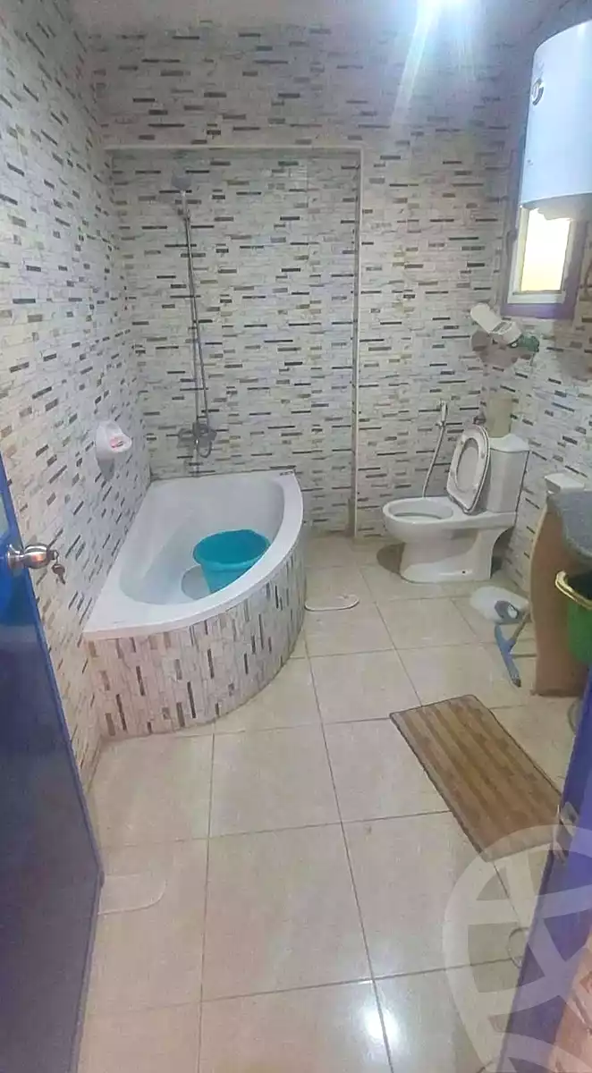 https://aqarmap.com.eg/ar/listing/7102430-for-sale-alexandria-al-agamy-lbytsh-el-hanafeya-st