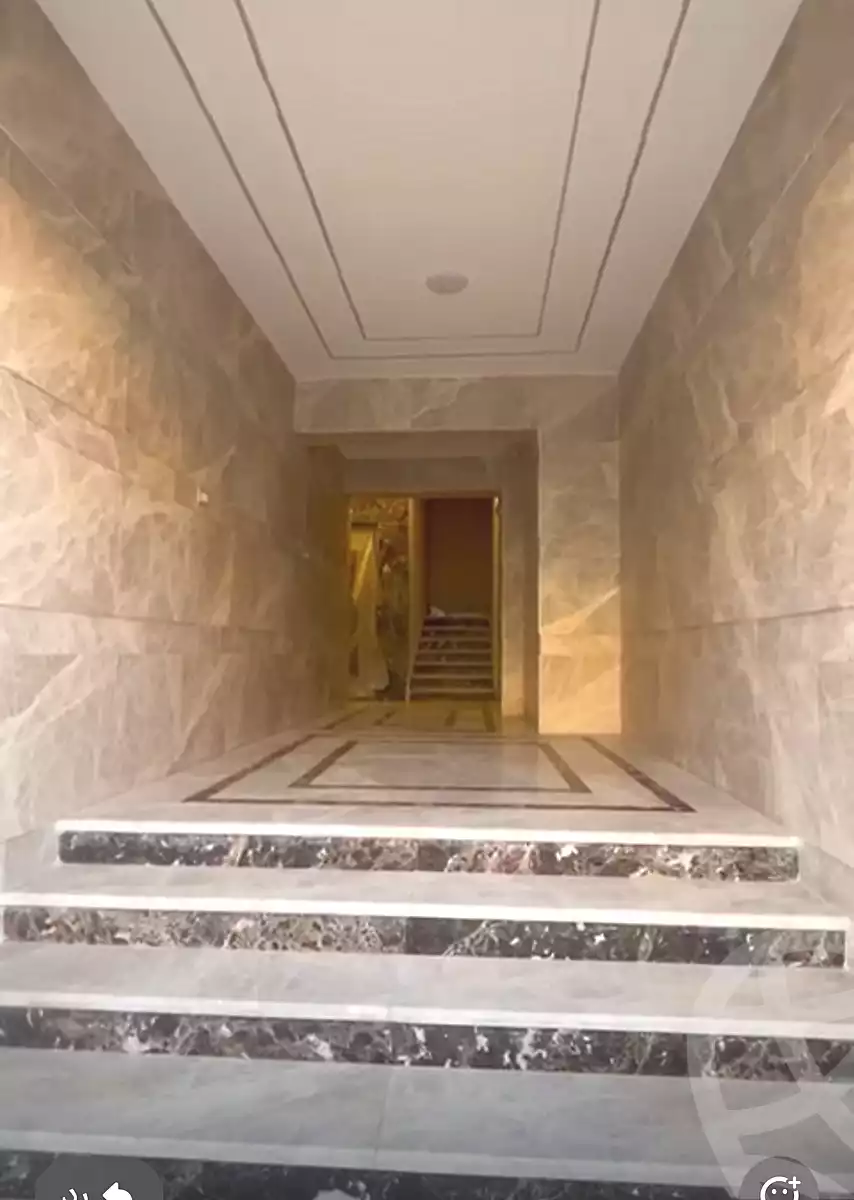 https://aqarmap.com.eg/ar/listing/7102507-for-sale-cairo-new-cairo-ganob-el-akadamiya-south-academy-a-abo-zarr-el-ghifari-st