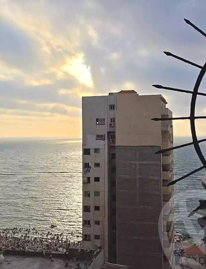 https://aqarmap.com.eg/en/listing/7102643-for-sale-alexandria-el-asafra-l-sfr-bhry