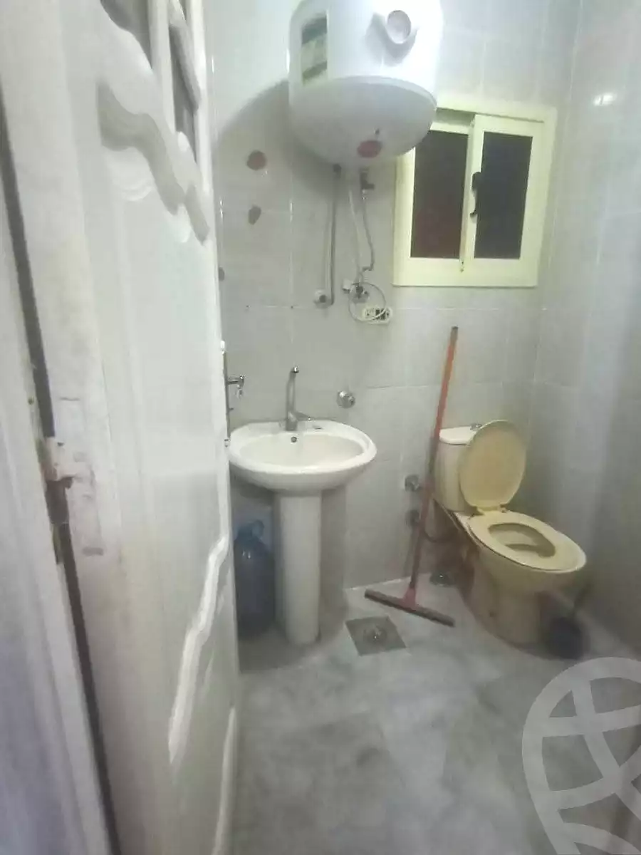 https://aqarmap.com.eg/ar/listing/7102716-for-sale-alexandria-al-agamy-lbytsh-bianchiii