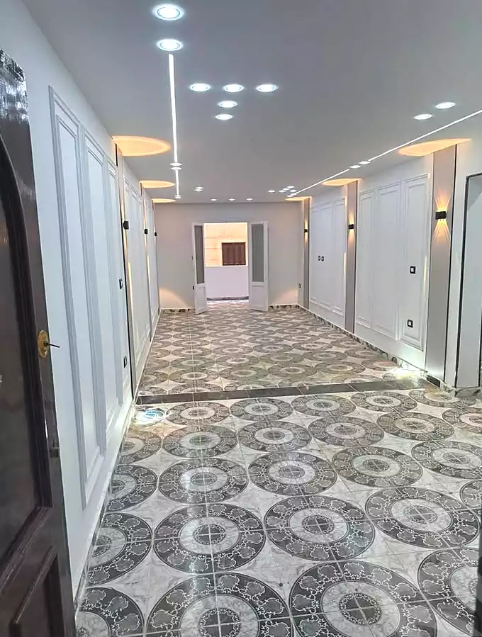 https://aqarmap.com.eg/ar/listing/7102931-for-sale-alexandria-al-agamy-el-hanouvel-radwan-st