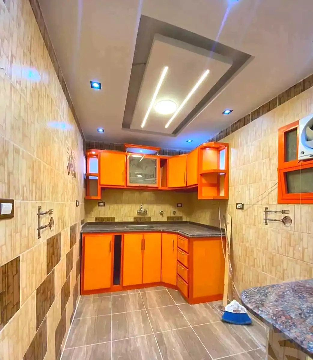 https://aqarmap.com.eg/ar/listing/7102943-for-sale-alexandria-al-agamy-lbytsh-shahr-al-assal-st