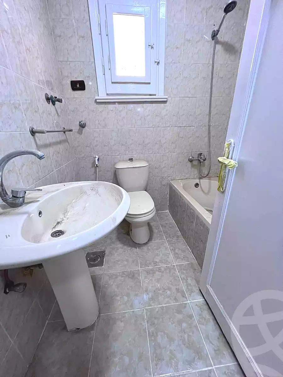 https://aqarmap.com.eg/ar/listing/7103259-for-sale-alexandria-al-agamy