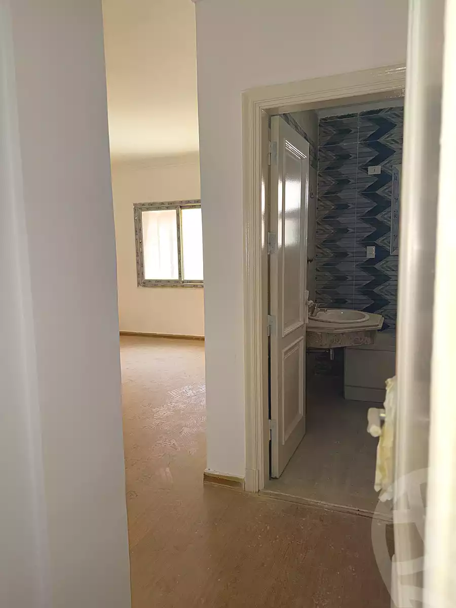 https://aqarmap.com.eg/en/listing/7103548-for-rent-cairo-new-administrative-capital-r3-d8