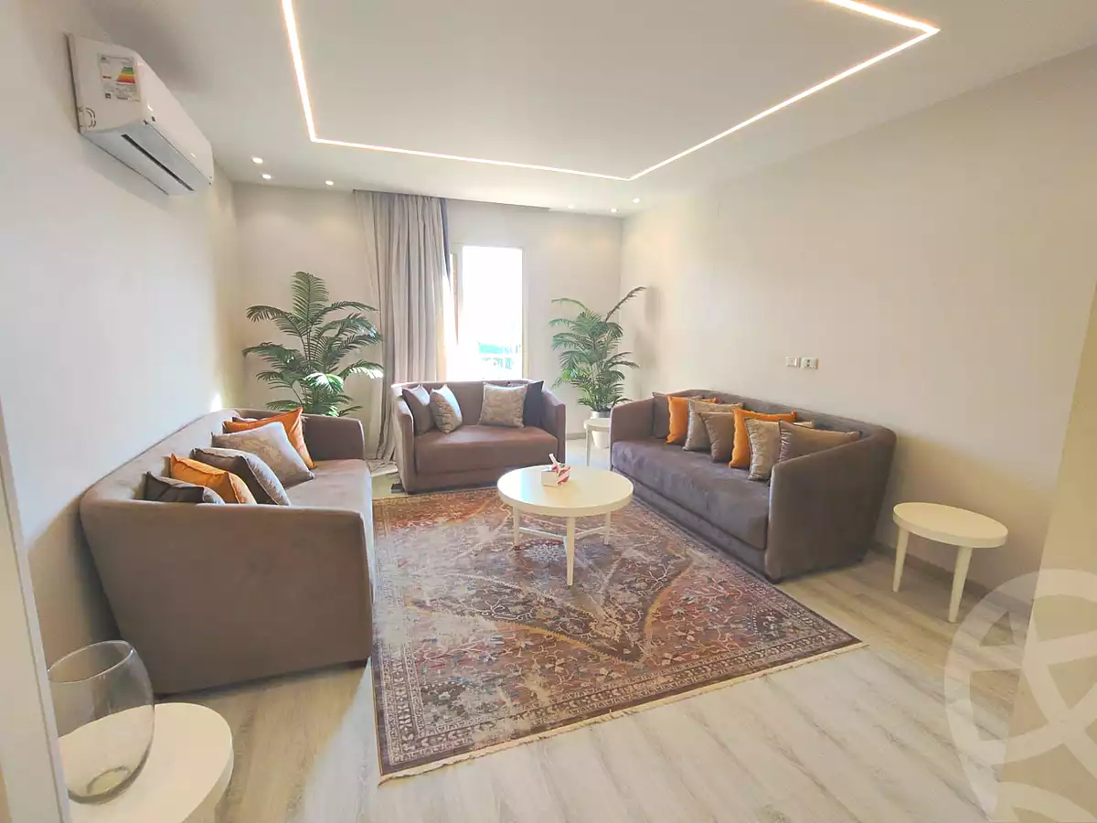 https://aqarmap.com.eg/ar/listing/7103779-for-sale-cairo-new-cairo-ganob-el-akadamiya-south-academy-z