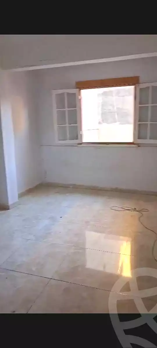 https://aqarmap.com.eg/en/listing/7103956-for-sale-alexandria-camp-cesar