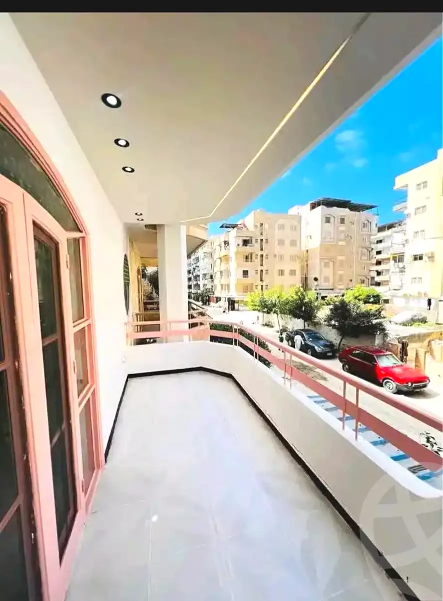https://aqarmap.com.eg/ar/listing/7104033-for-sale-alexandria-al-agamy-shataa-el-nakheel