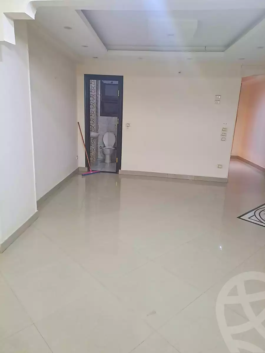 https://aqarmap.com.eg/ar/listing/7104053-for-sale-cairo-nozha-2-el-khamseen-st