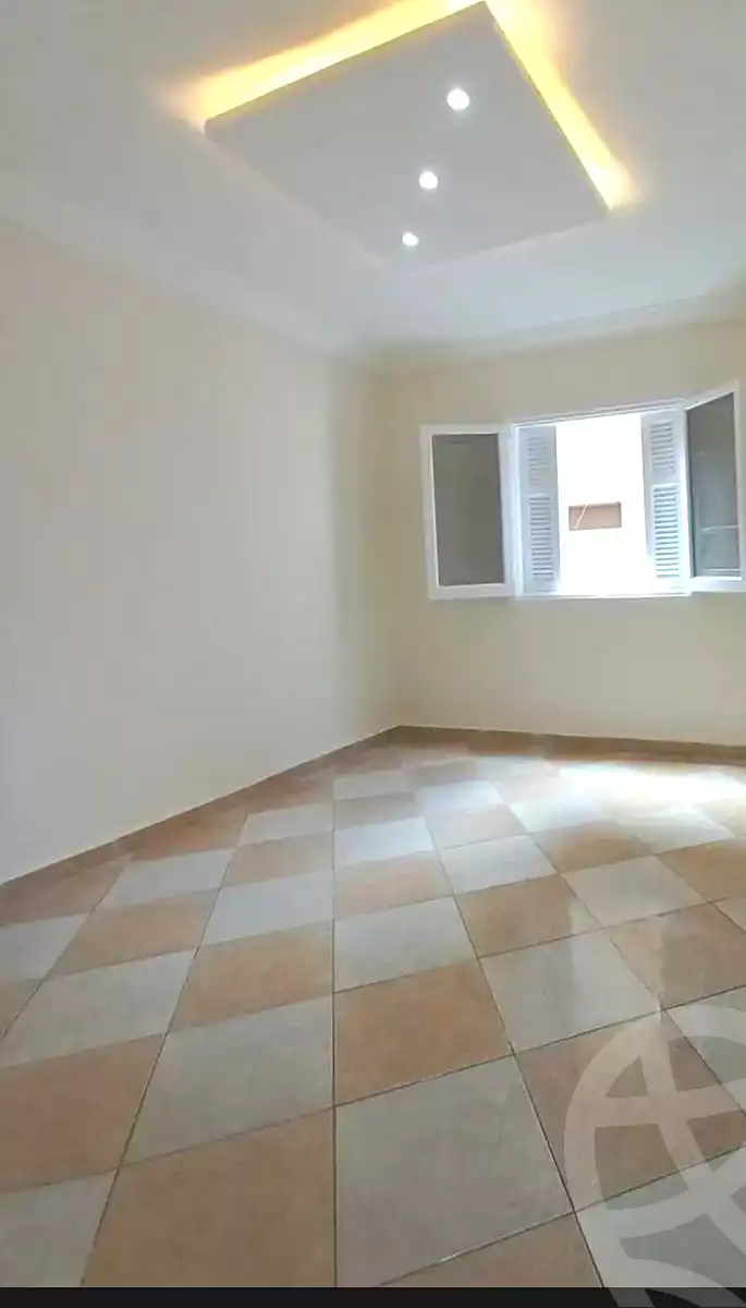 https://aqarmap.com.eg/ar/listing/7104097-for-sale-alexandria-el-asafra-shr-45
