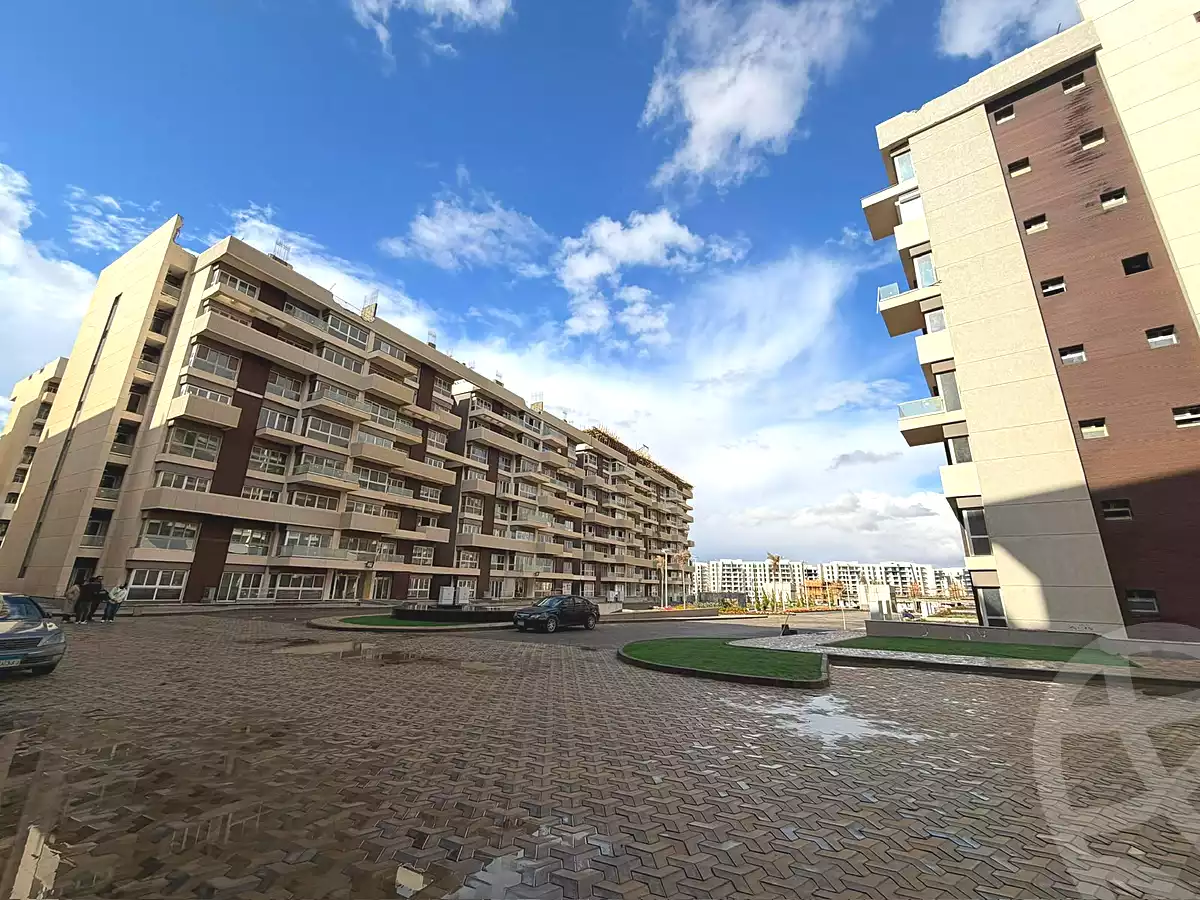 https://aqarmap.com.eg/en/listing/7104055-for-sale-cairo-new-administrative-capital-r7-scenario