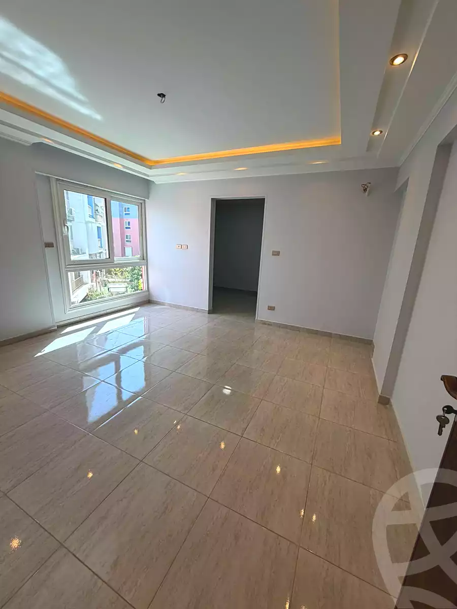 https://aqarmap.com.eg/ar/listing/7104371-for-sale-cairo-new-cairo-compounds-mwrd-fq-llttwyr