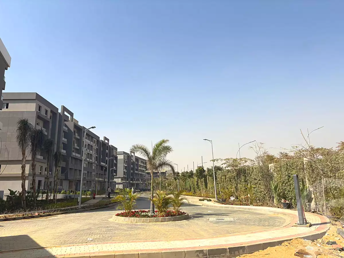 https://aqarmap.com.eg/ar/listing/7104487-for-sale-cairo-new-cairo-lmstqbl-syty-compounds-zyzyny-lmstqbl-rdk-llttwyr