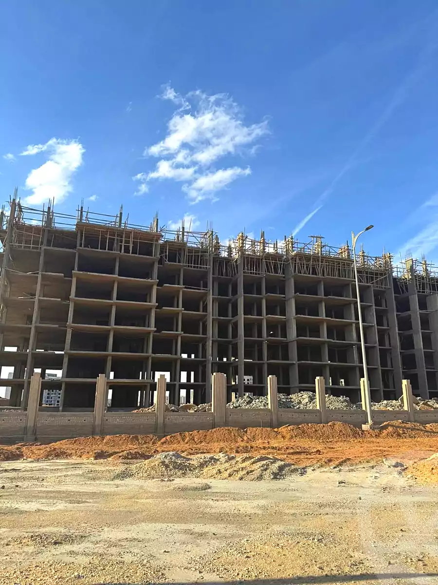 https://aqarmap.com.eg/ar/listing/7104823-for-sale-cairo-new-administrative-capital-4orty-square-compound-al-ahly-sabbour