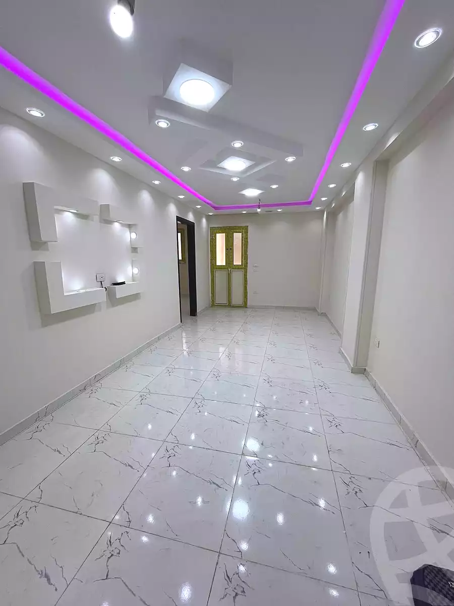 https://aqarmap.com.eg/ar/listing/7105293-for-sale-cairo-helwan-hadayek-helwan-el-khashab-canal
