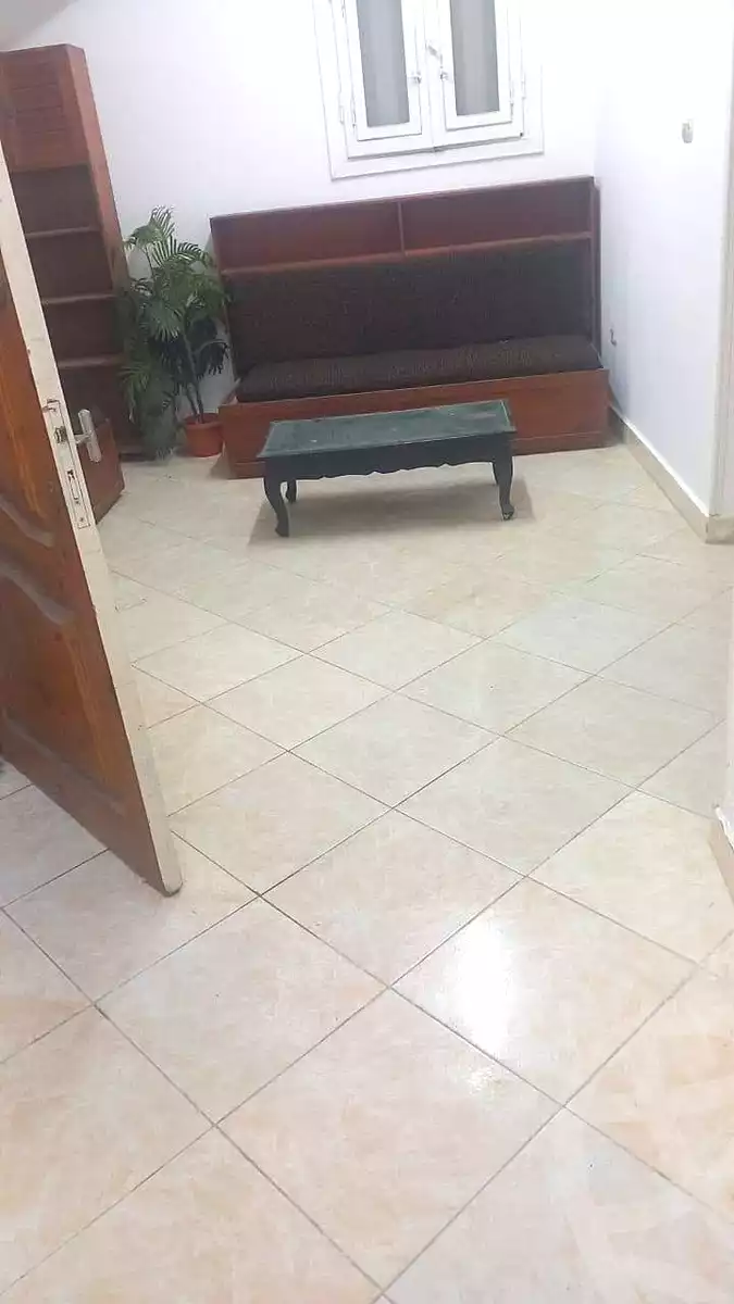 https://aqarmap.com.eg/ar/listing/7105349-for-rent-alexandria-sydy-bshr-sydy-bshr-bhry-shr-mhmwd-l-yswy