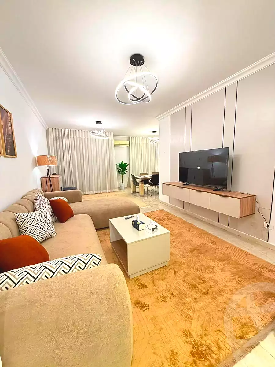 https://aqarmap.com.eg/ar/listing/7105754-for-rent-cairo-new-cairo-lrhb-city-phase-8