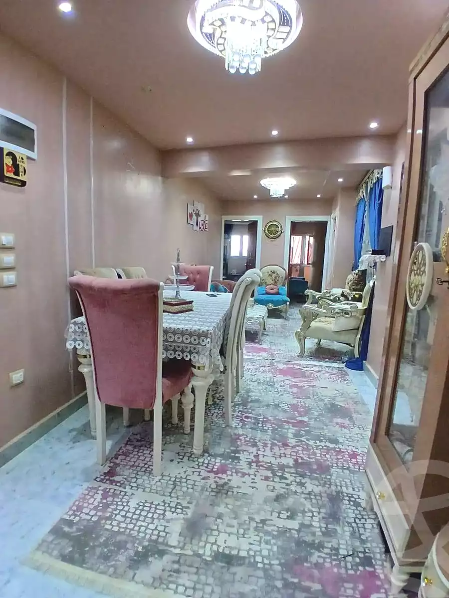 https://aqarmap.com.eg/en/listing/7105829-for-sale-alexandria-al-agamy-el-hanouvel-radwan-st