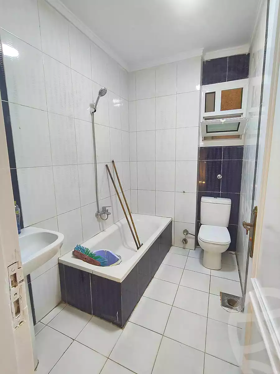 https://aqarmap.com.eg/en/listing/7105884-for-sale-alexandria-el-asafra-shr-45