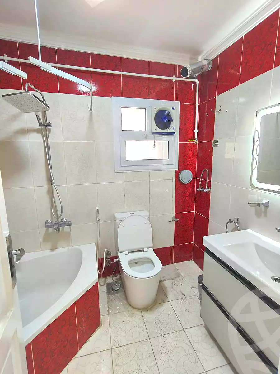 https://aqarmap.com.eg/en/listing/7105912-for-sale-alexandria-miami-el-sebaey-st